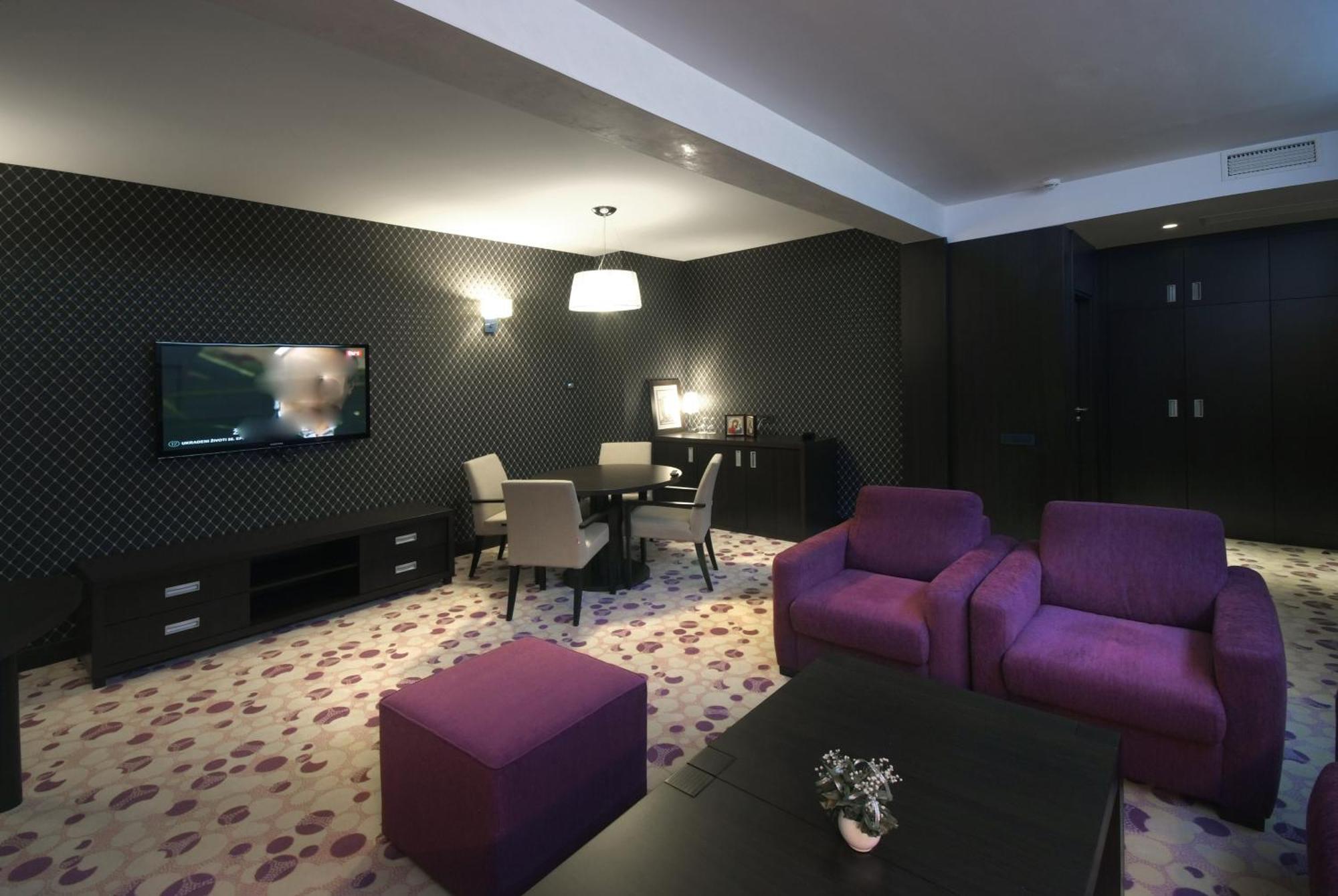 Hotel Park Doboj Exterior photo